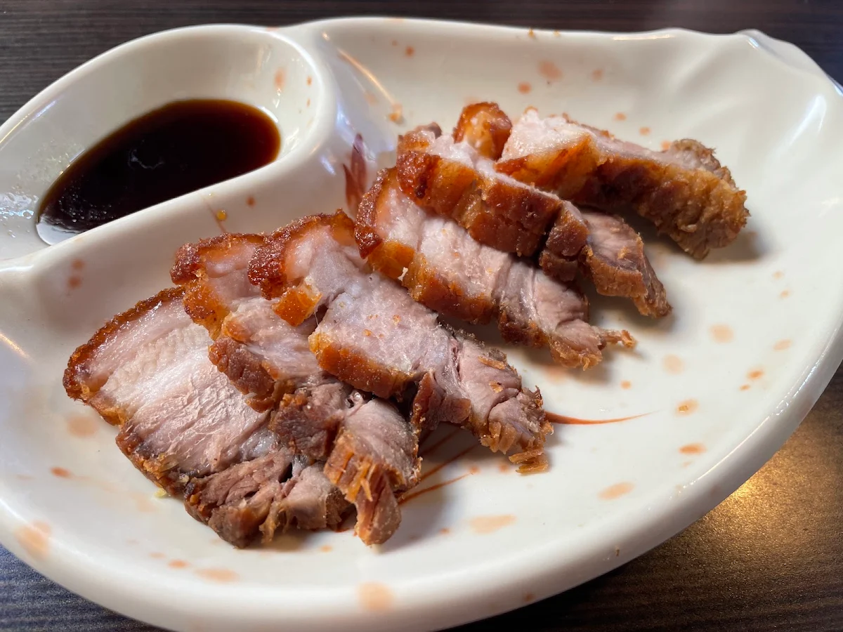 sliced pork belly with garlic sauce 蒜泥白肉
